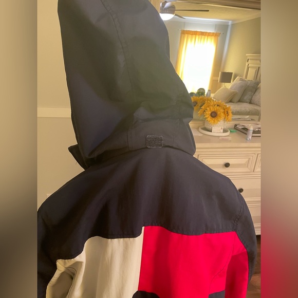 Tommy Hilfiger coat - Picture 5 of 9